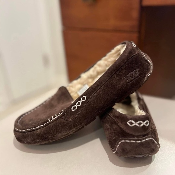UGG Shoes - UGG slippers